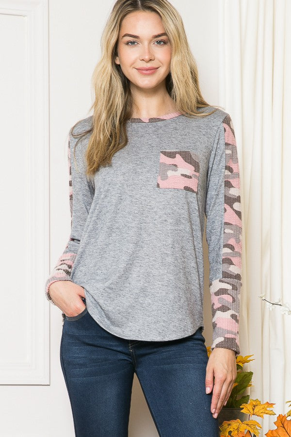Textured Camo. Print Contrasted Sweater Knit Top