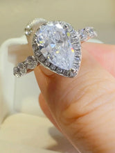 Load image into Gallery viewer, 2 Carat Moissanite 925 Sterling Silver Ring