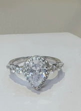 Load image into Gallery viewer, 2 Carat Moissanite 925 Sterling Silver Ring