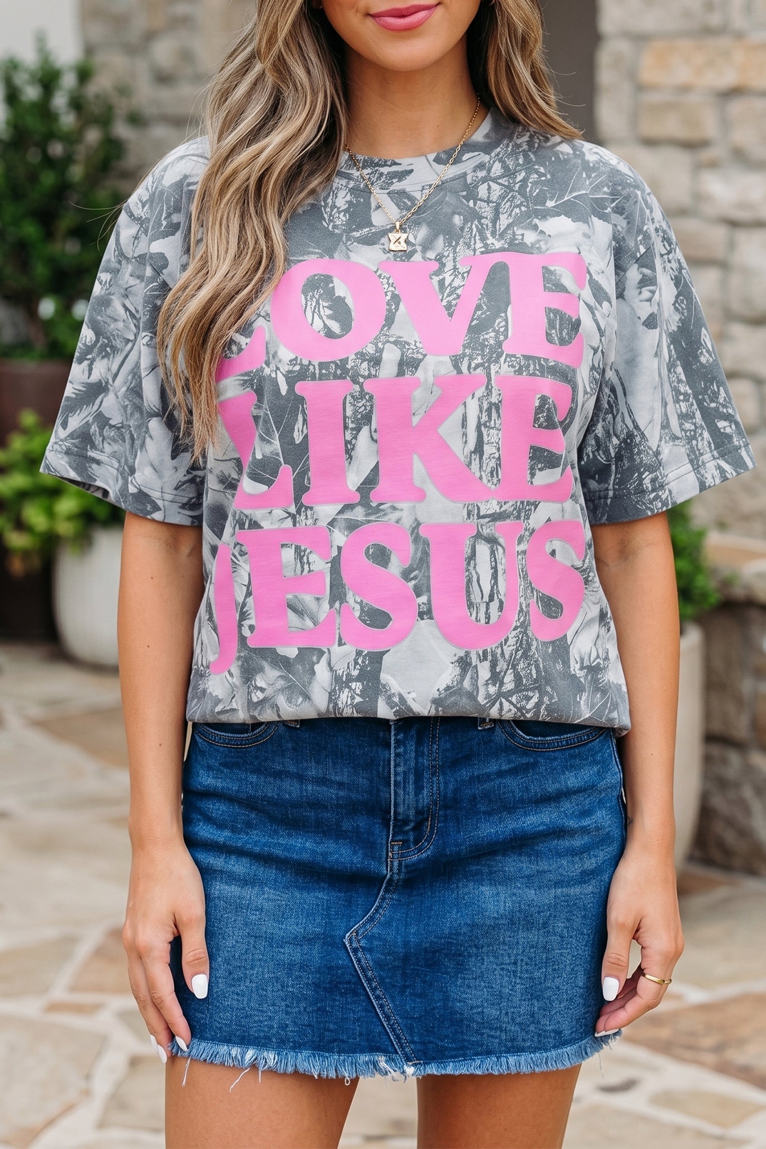 Pink Camo Woodland LOVE LIKE JESUS Casual Tee Unique Oils