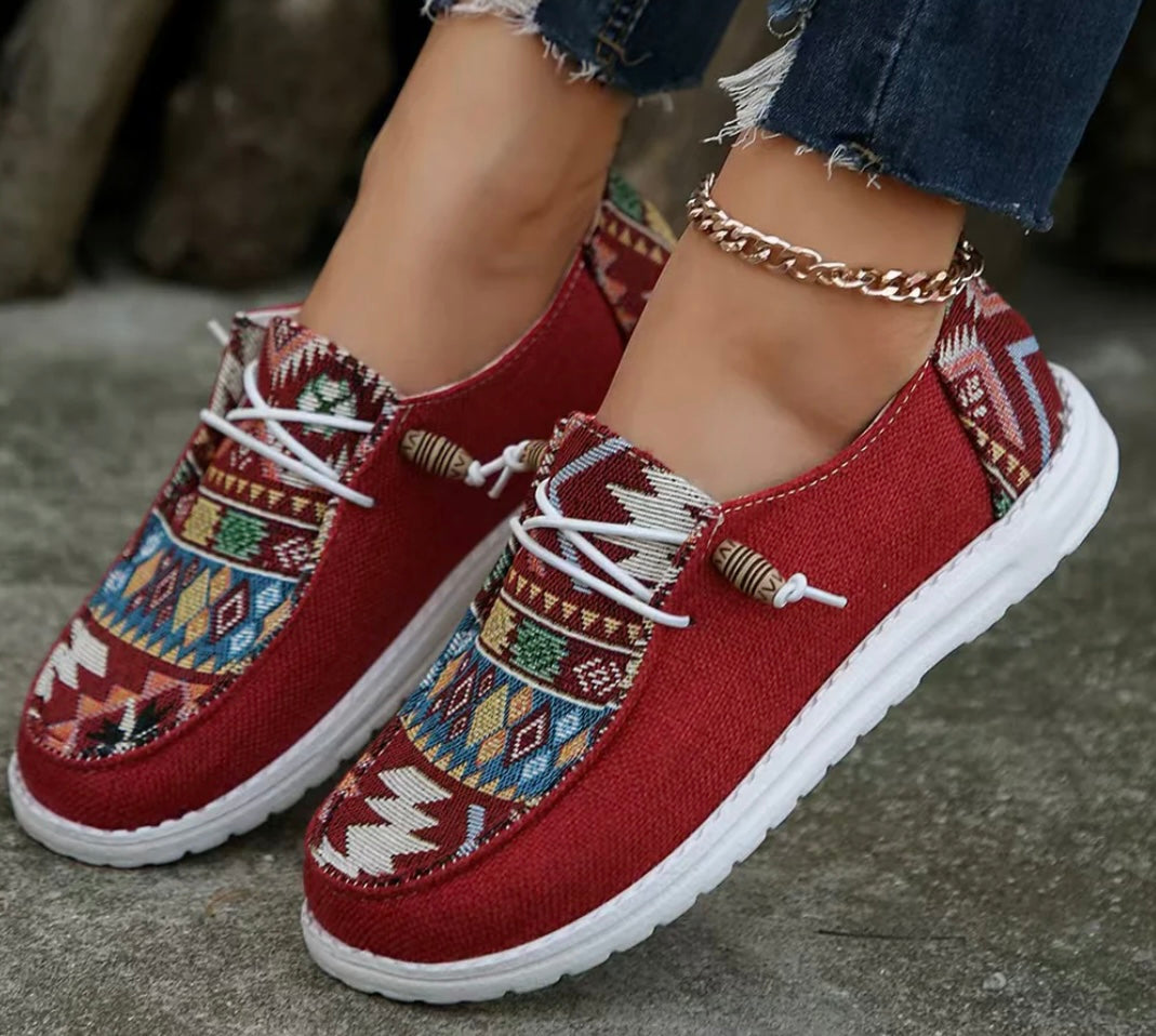 Geometric Round Toe Print Slip On Shoes