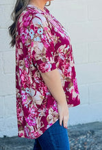 Load image into Gallery viewer, Plus Size Floral Print Short Sleeve Blouse
