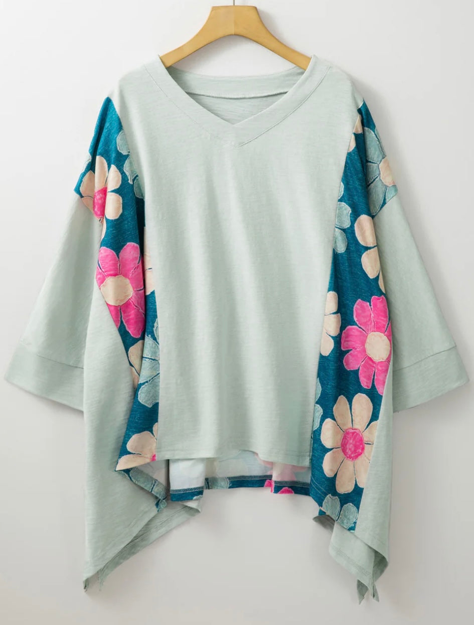 Plus Size Flower Patchwork Exposed Seam Top
