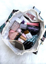 Load image into Gallery viewer, Toss it all Pouch
