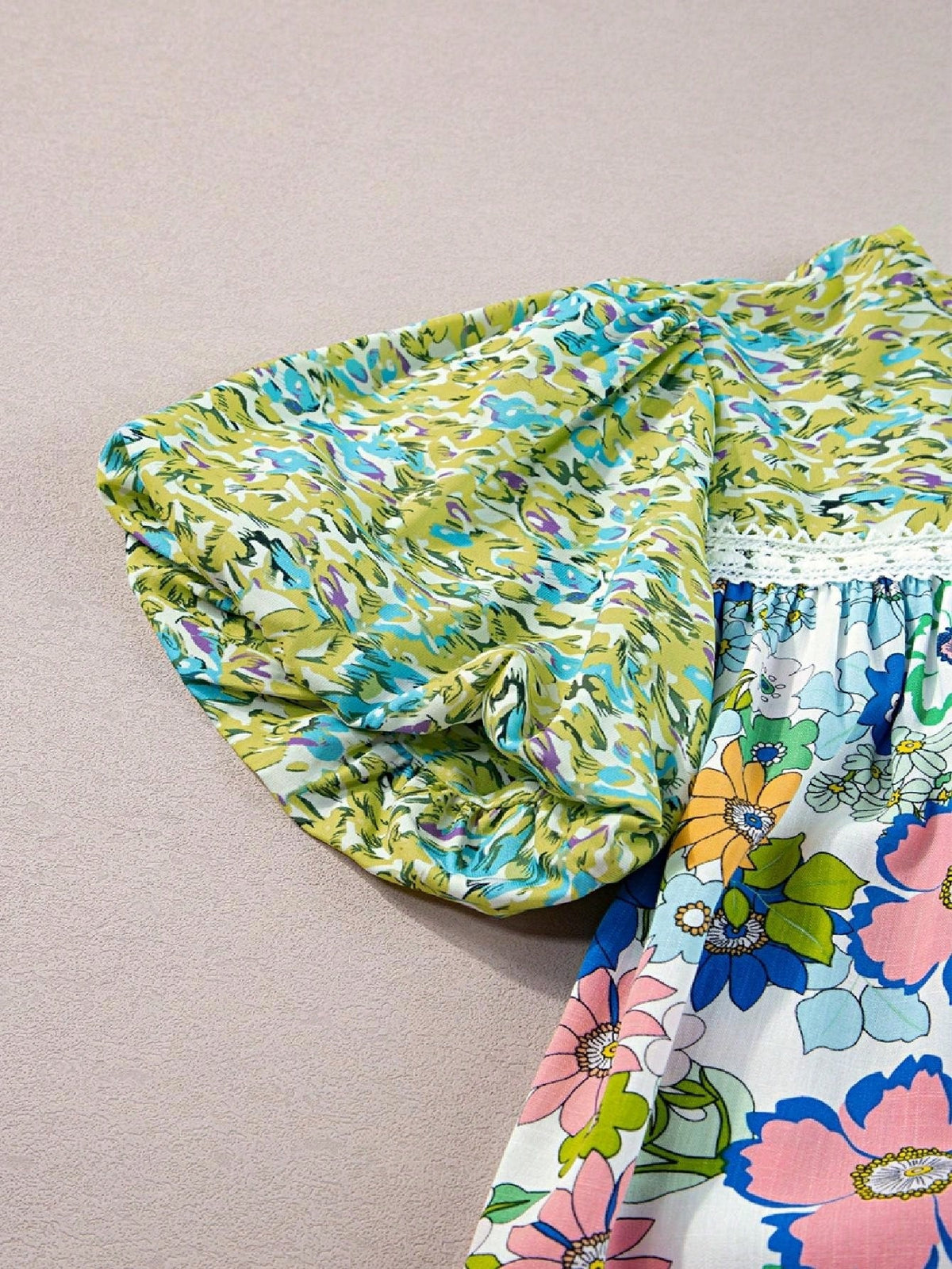 Boho Retro Green Floral Crochet Trimmed Viscose Back Pleated 60's Viscose Soft Top Shirt Blouse