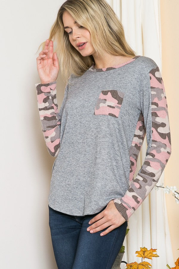 Textured Camo. Print Contrasted Sweater Knit Top
