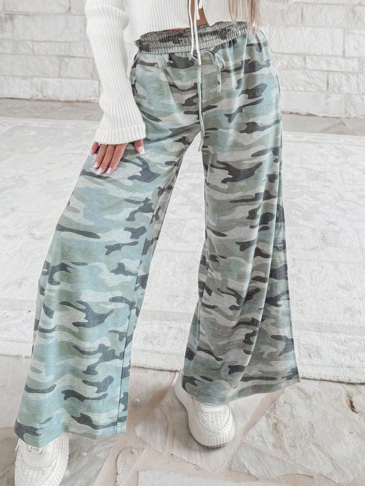 Elastic band drawstrign Wide Leg Tiered Soft Camo Long Lounge Pants