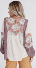 Load image into Gallery viewer, Ribbed Floral Colorblock Bubble Sleeve Top
