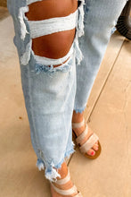 Load image into Gallery viewer, The Weekender Light Blue Frayed Edge  High Rise Denim Jeans
