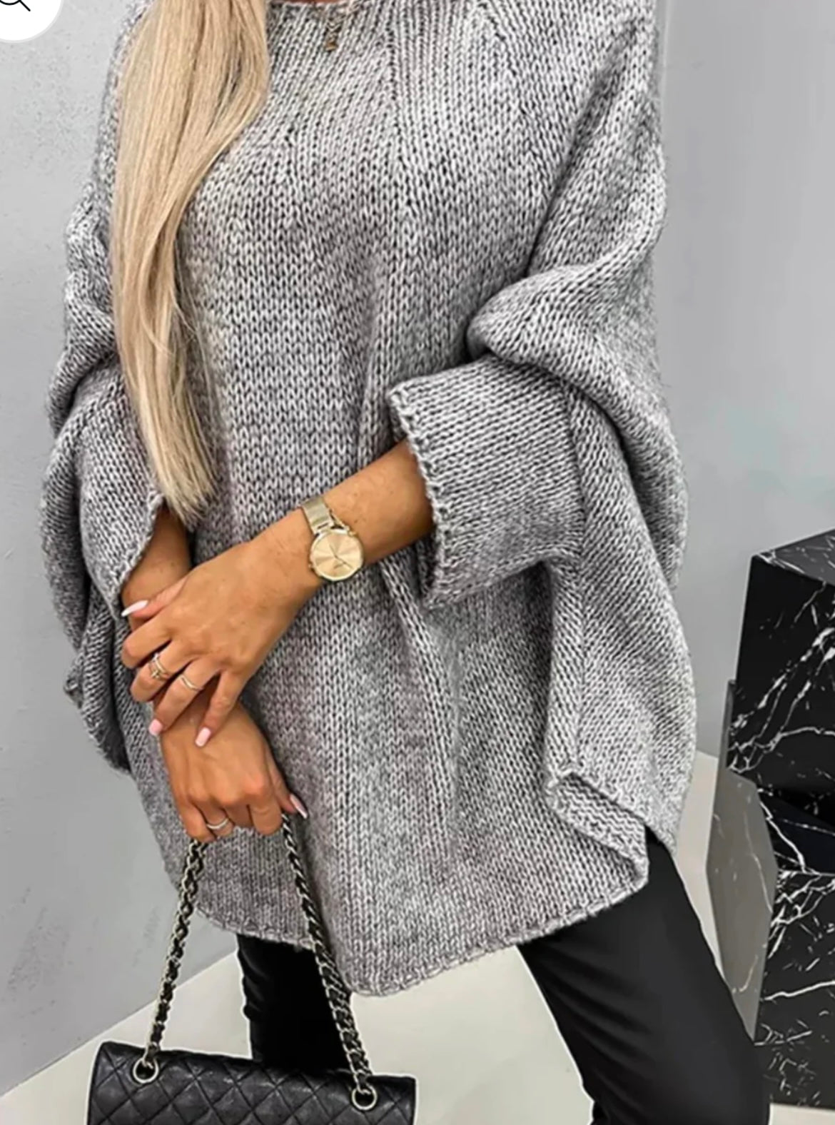 Round Neck Batwing Sleeve Sweater
