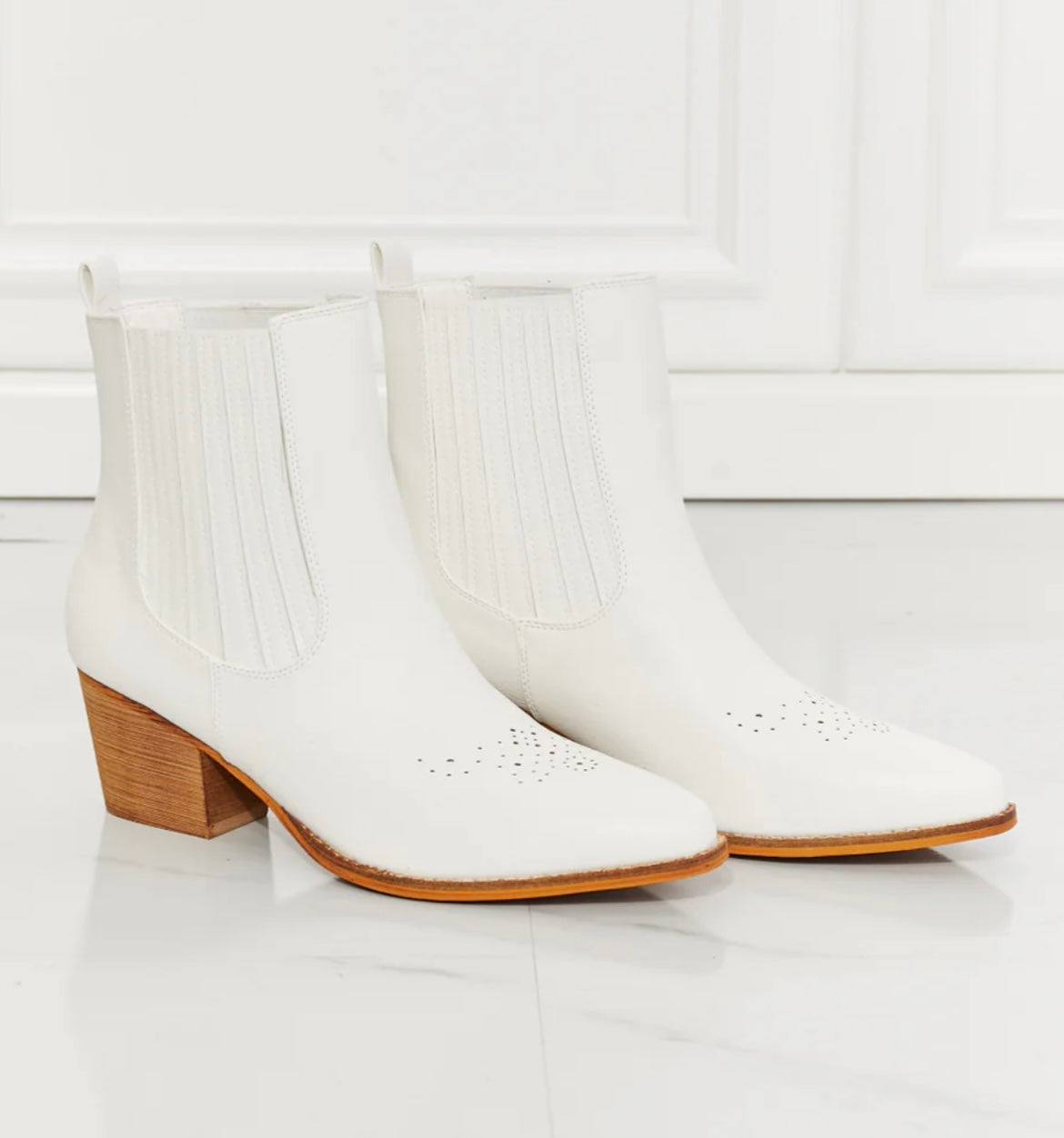 MMShoes Love the Journey Stacked Heel Chelsea Boot in White