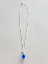 Load image into Gallery viewer, &quot;Shelly Seaglass&quot; Royal Silver Necklace
