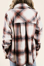 Load image into Gallery viewer, ZENANA MONTANA HIKE RUST PLAID SHACKET
