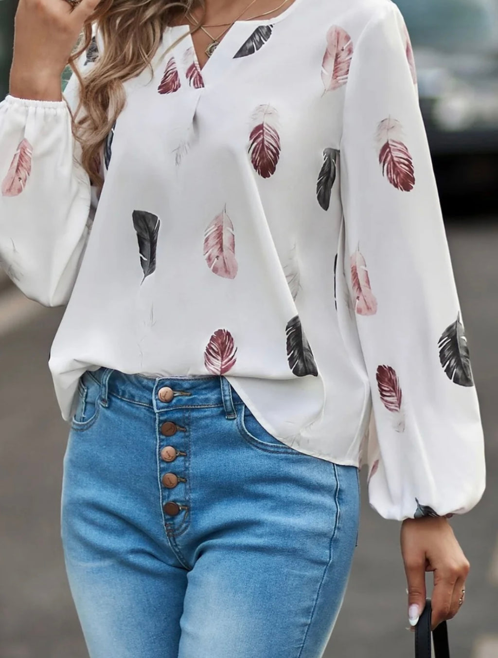 Feather Print Notched Balloon Sleeve Top