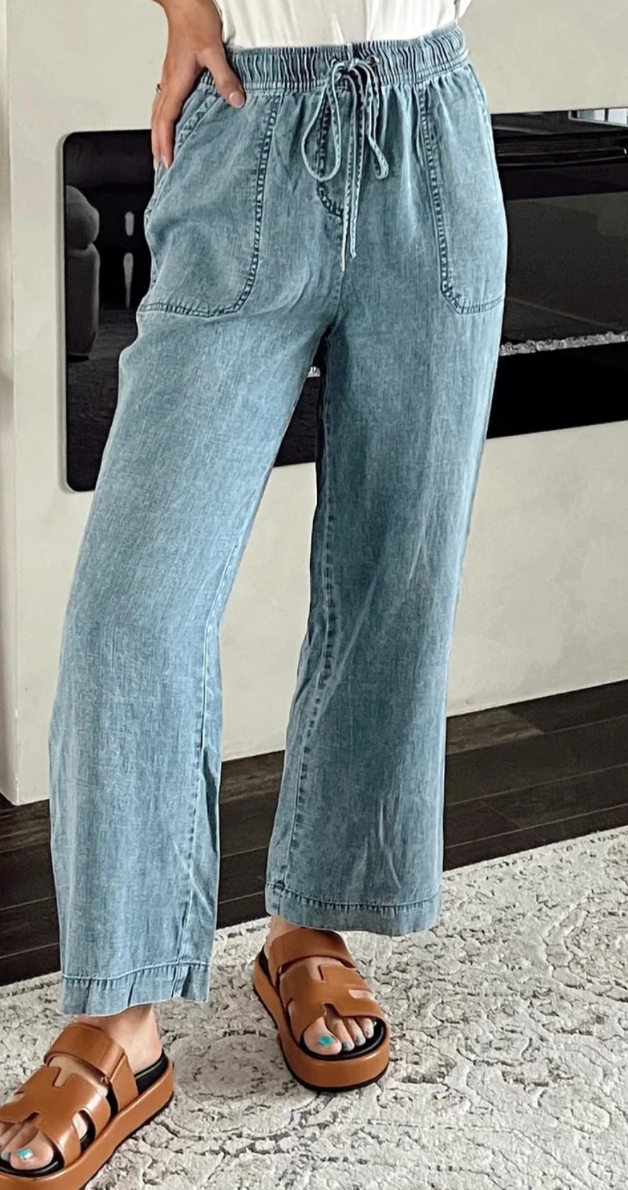 Wash Drawstring Waist Straight Denim Pants