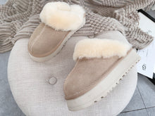 Load image into Gallery viewer, Unisex Winter Furry Shearling Slippers
