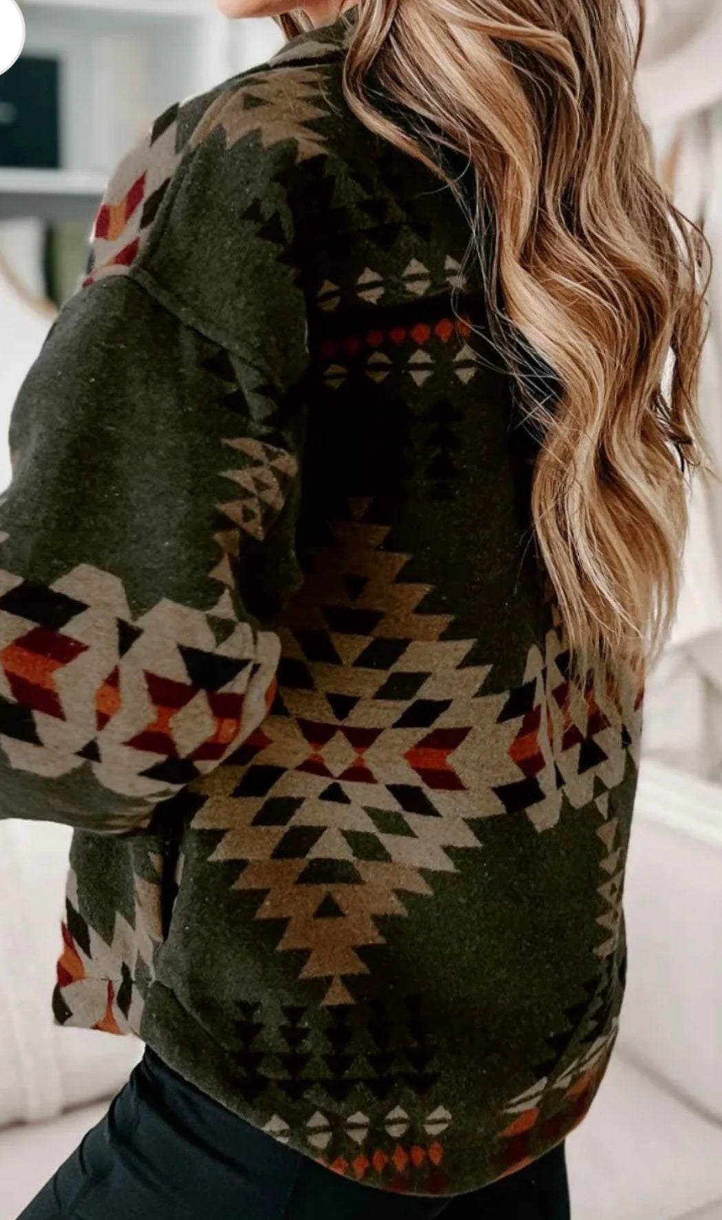 Pocketed Geometric Collared Neck Jacket