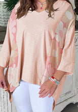 Load image into Gallery viewer, Plus Size Flower Patchwork Exposed Seam Top
