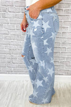 Load image into Gallery viewer, Star distressed denim PLUS size jeans
