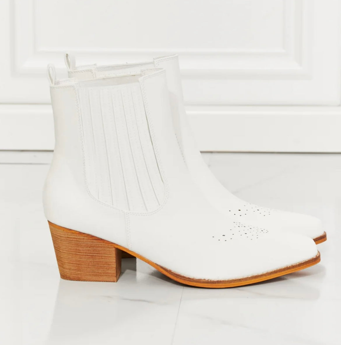 MMShoes Love the Journey Stacked Heel Chelsea Boot in White