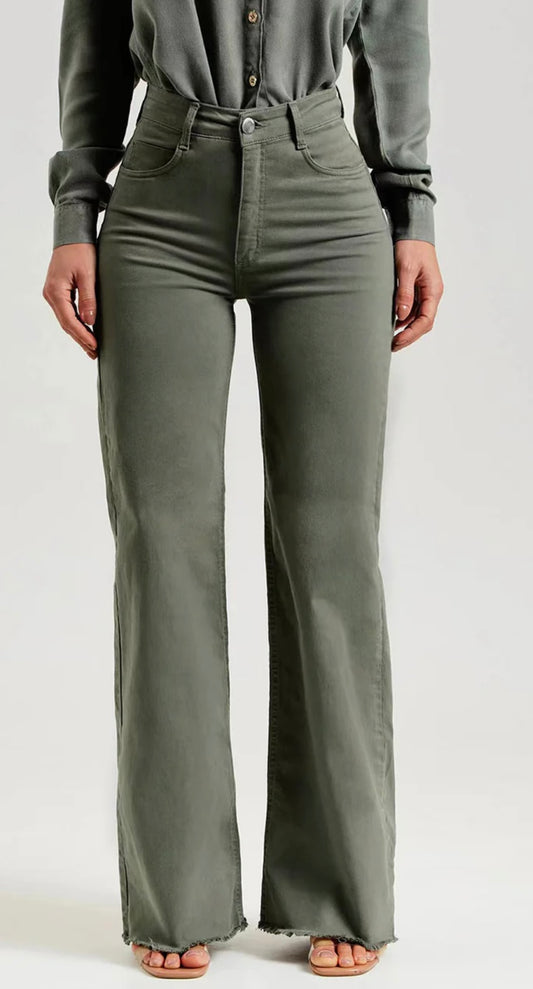 Buttoned Raw Hem Jeans with Pockets Amazing Willow Co