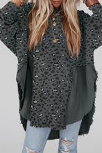 Load image into Gallery viewer, Leopard Patchwork Oversized Sweatshirt
