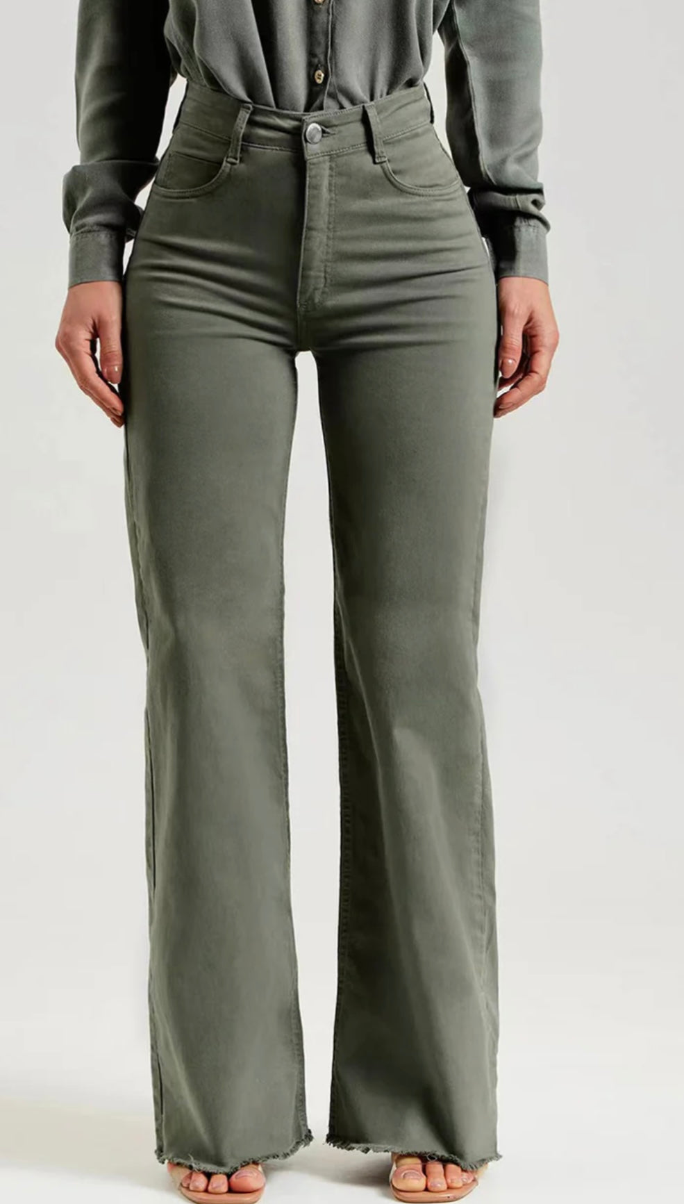 Buttoned Raw Hem Jeans with Pockets Amazing Willow Co