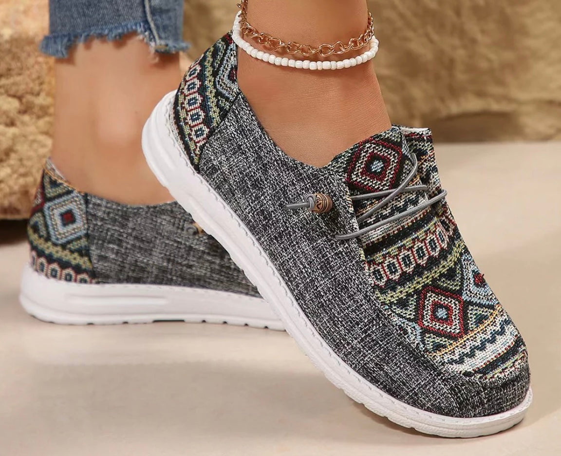 Geometric Round Toe Print Slip On Shoes