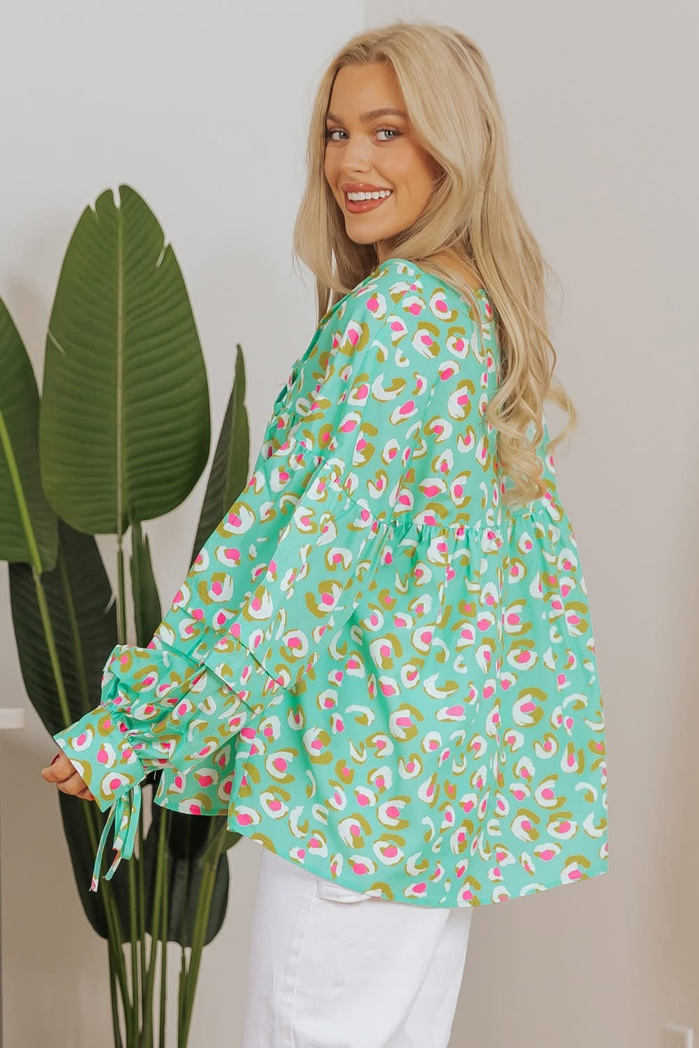 Green Abstract Lantern Sleeve Babydoll Blouse