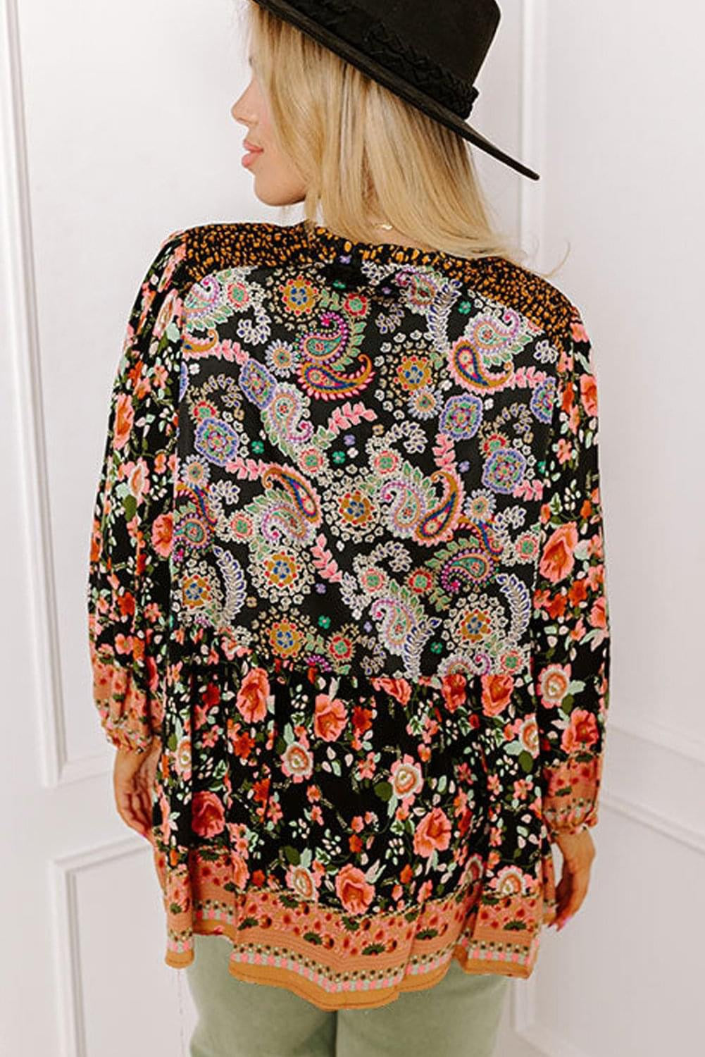 Black Plus Size Paisley v neck bubble sleeve Blouse