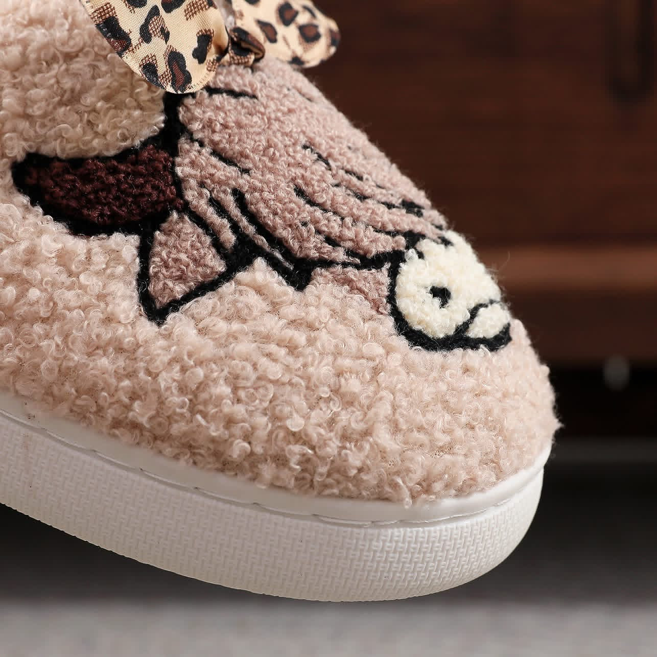 Highland cow with leopard bow slippers-Preorders