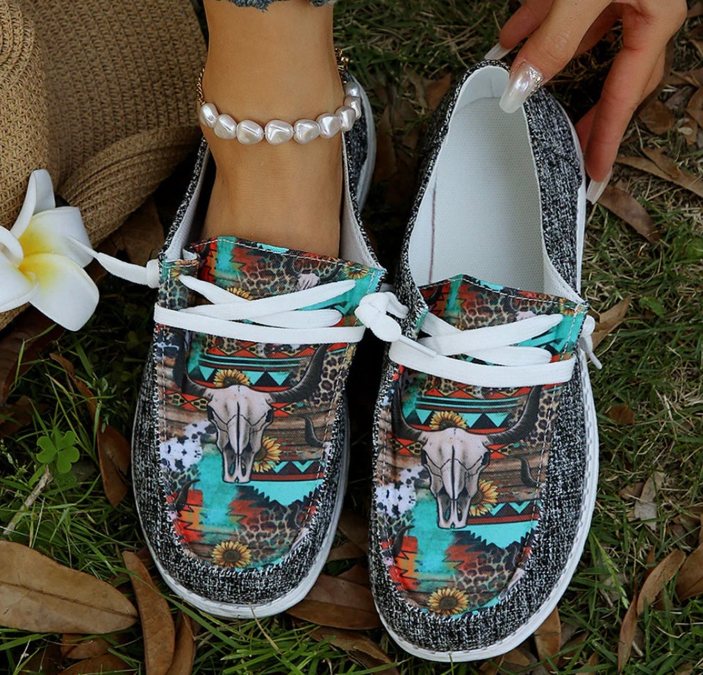 Geometric Round Toe Print Slip On Shoes