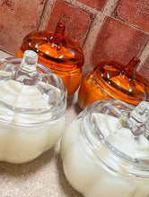 Load image into Gallery viewer, Fall Pumpkin Candles-Ships 1-2 weeks
