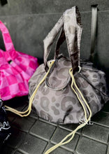 Load image into Gallery viewer, Toss it all Pouch
