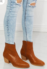 Load image into Gallery viewer, MMShoes Watertower Town Faux Leather Western Ankle Boots in Ochre
