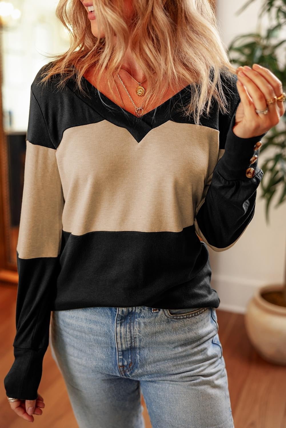 Colorblock Decor 
v neck top