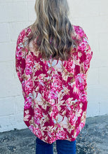 Load image into Gallery viewer, Plus Size Floral Print Short Sleeve Blouse
