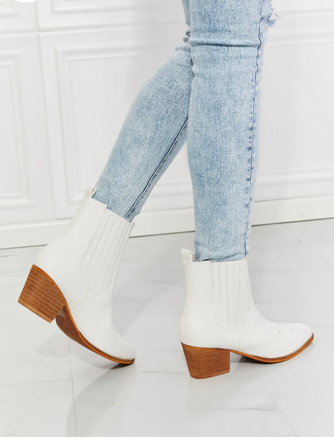 MMShoes Love the Journey Stacked Heel Chelsea Boot in White