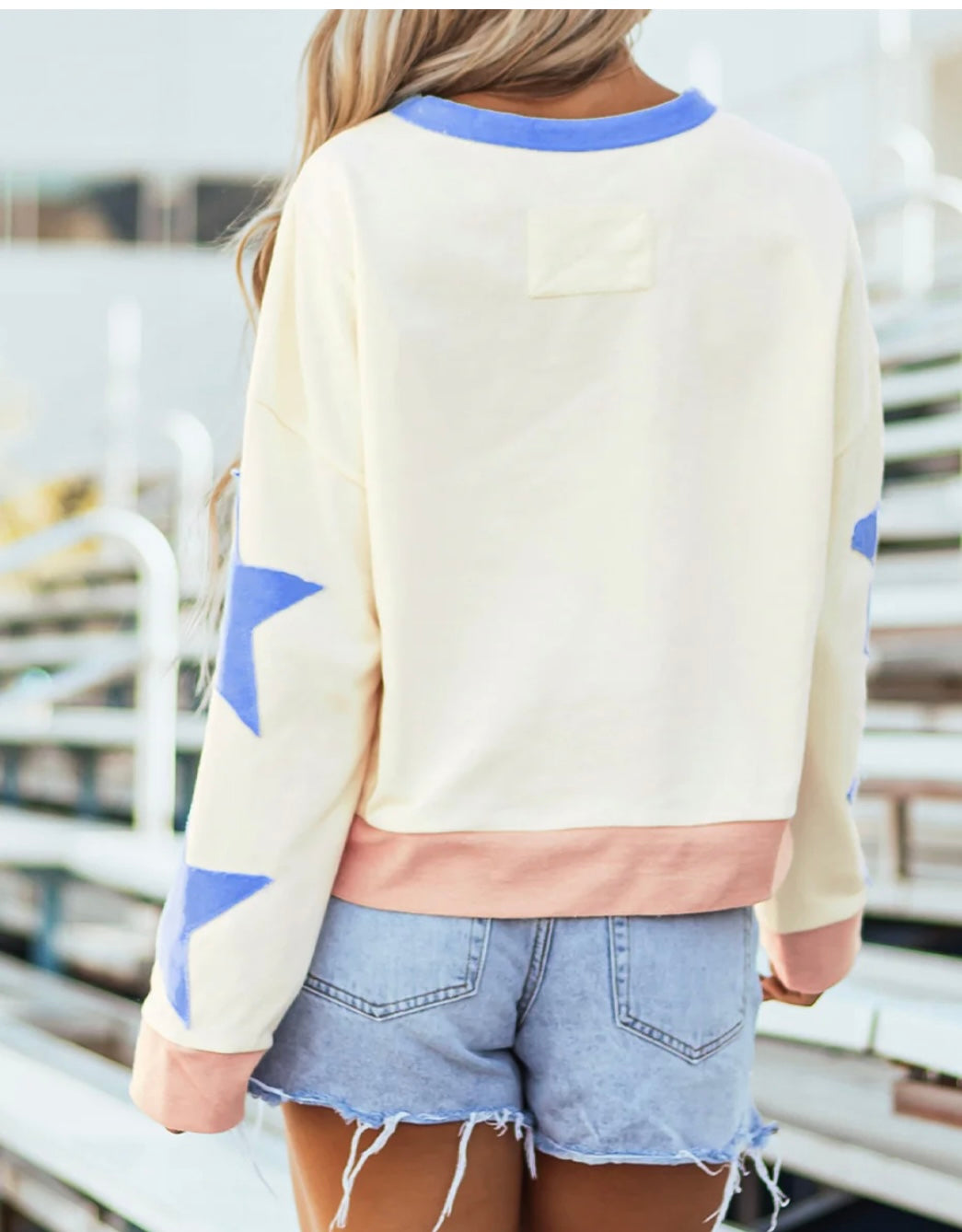 Number 17 Printed Stars Patched Sleeve Cropped Sweatshirt