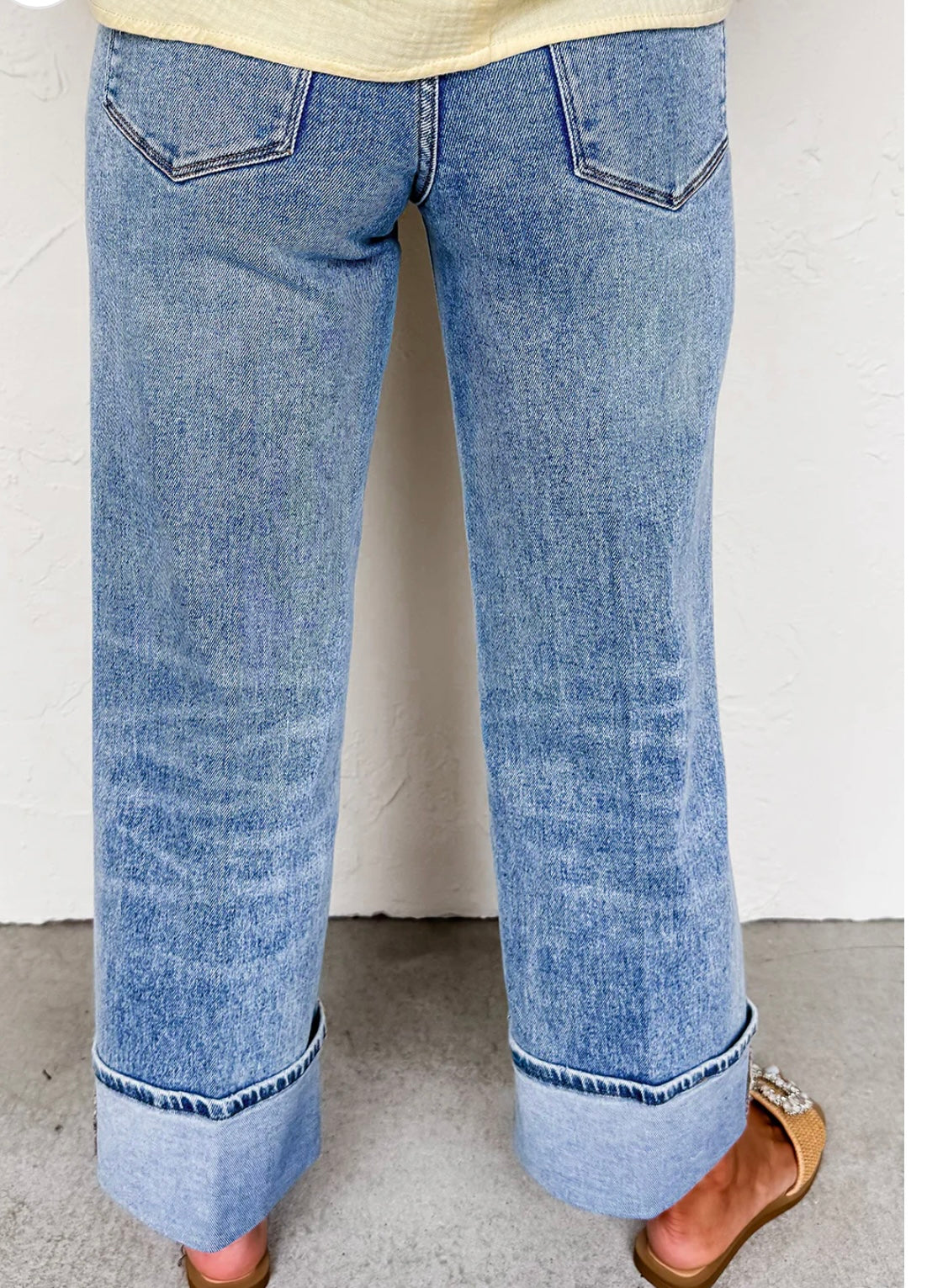 Center Seam Cuffed Hem Straight High Waist Jeans