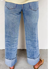 Load image into Gallery viewer, Center Seam Cuffed Hem Straight High Waist Jeans
