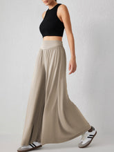 Load image into Gallery viewer, PREORDER: The Teagan Wide Leg Pants 1.20.25
