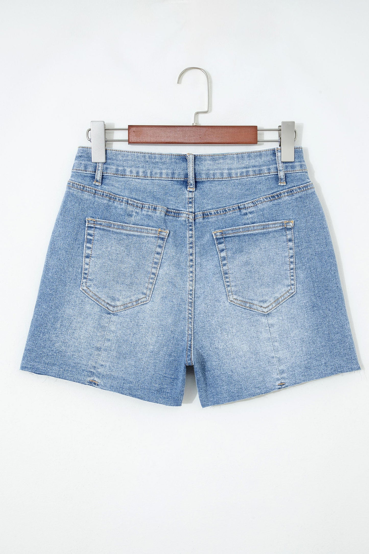 Rayne Wash Raw Hem Shorts Threaded Pear