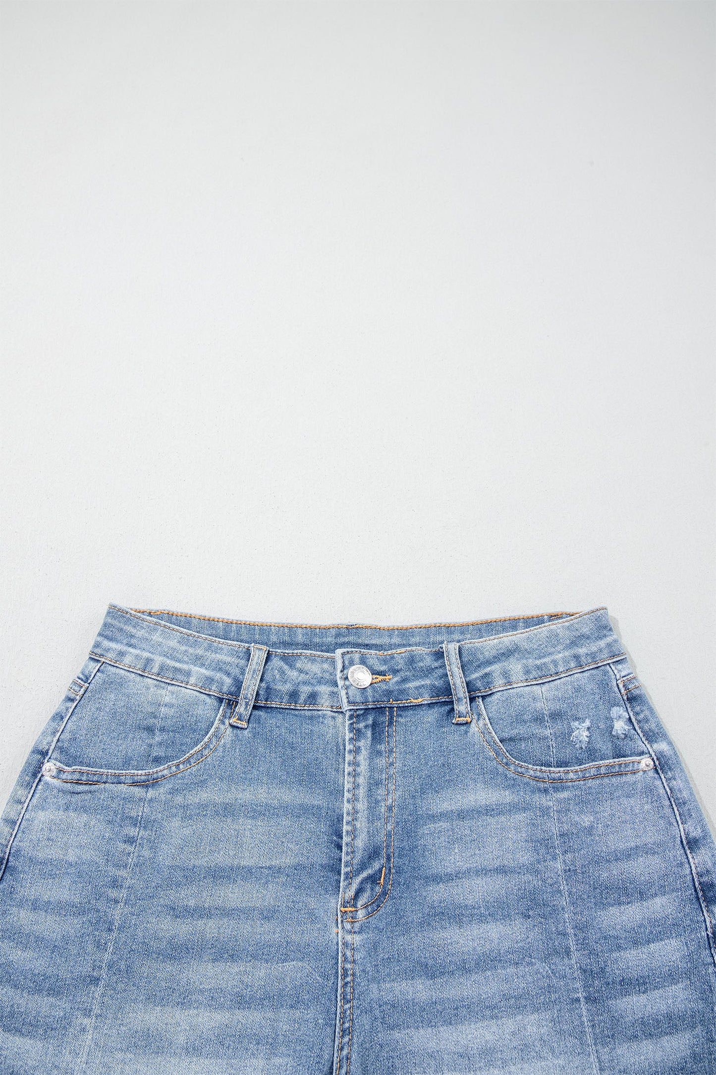 Rayne Wash Raw Hem Shorts Threaded Pear