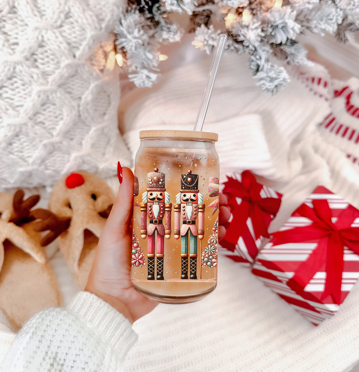 Nutcracker Glam 17oz