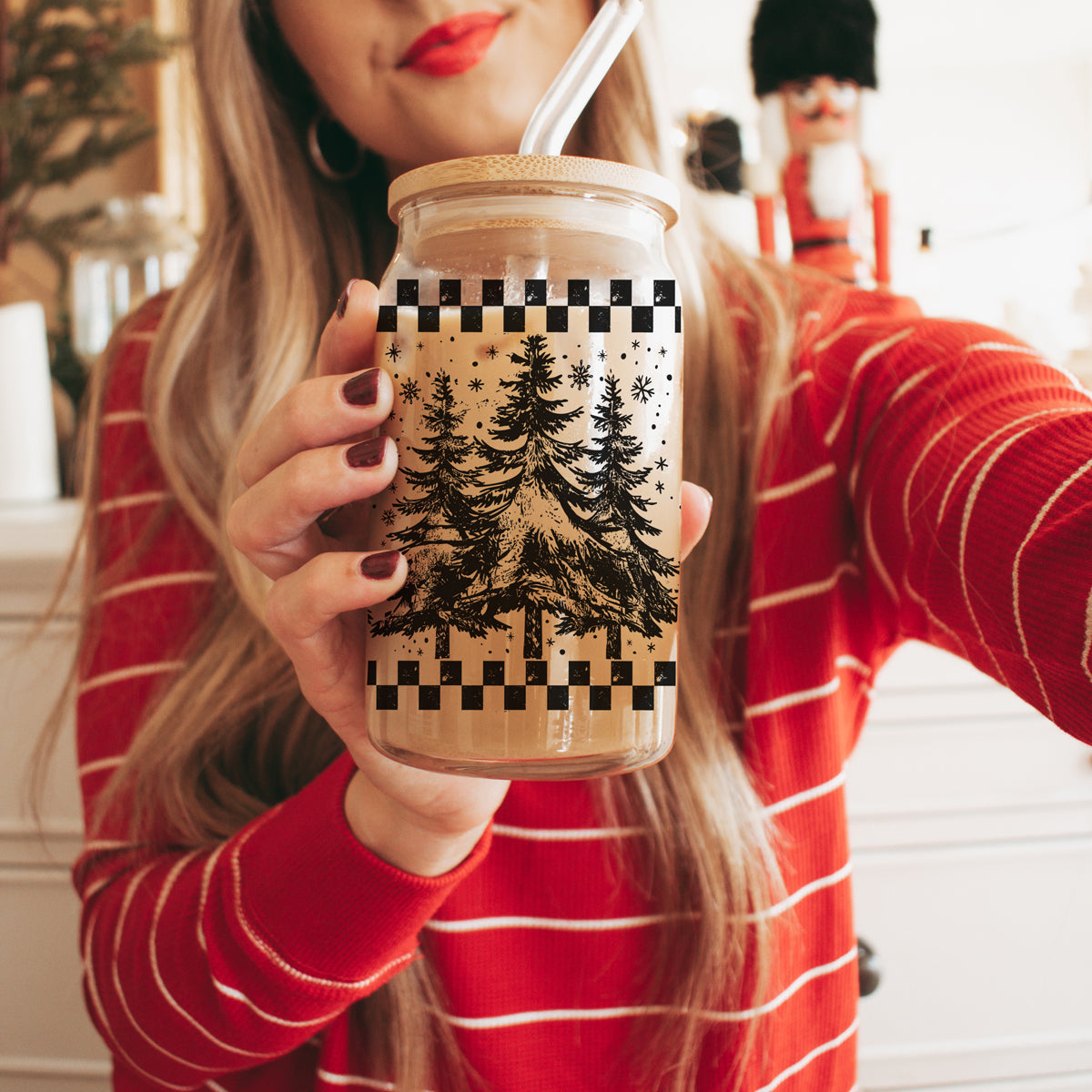 Retro Christmas Tree 17oz