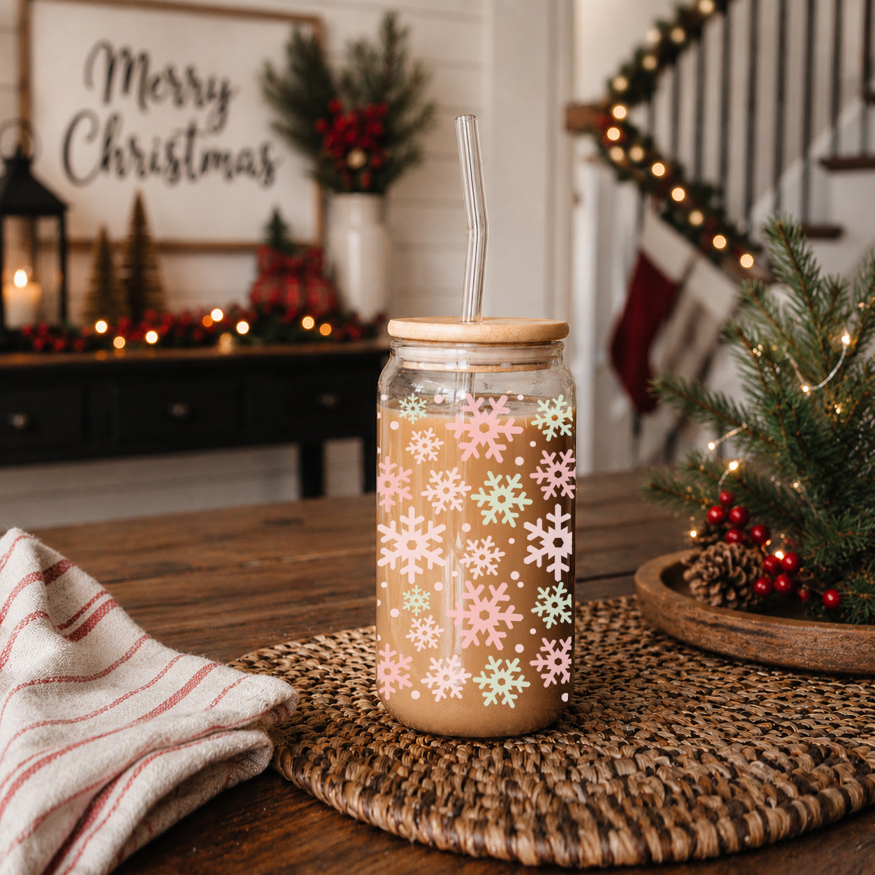 Pastel Snowflakes 17oz