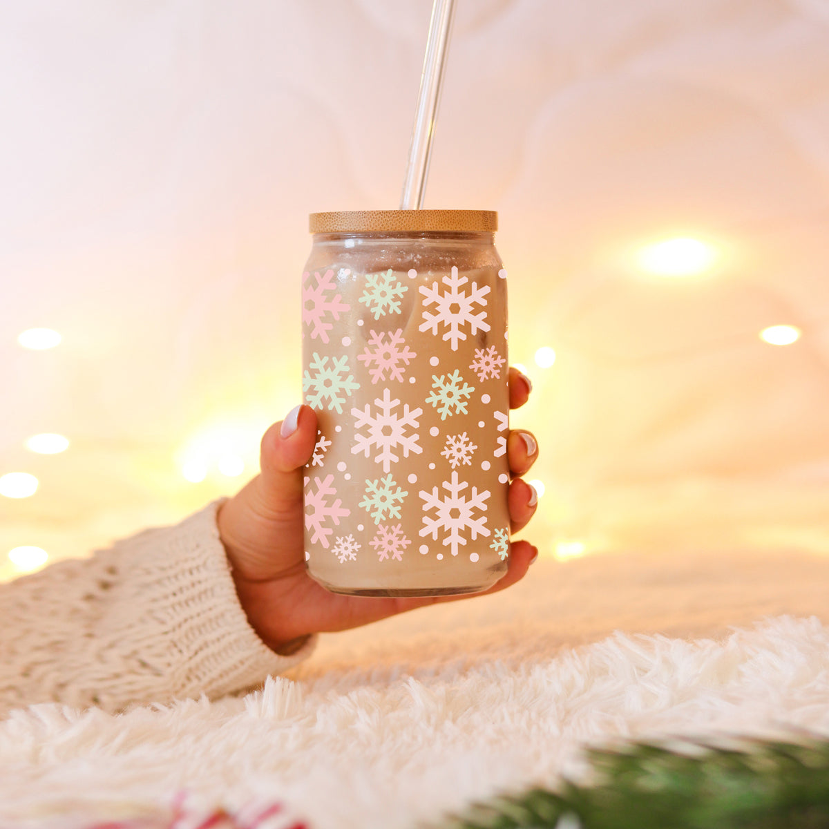 Pastel Snowflakes 17oz