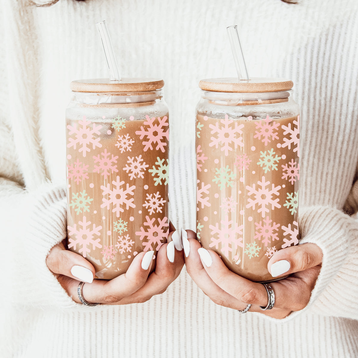 Pastel Snowflakes 17oz