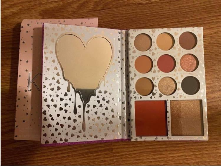 KYLIE “I WANT IT ALL” PALLET